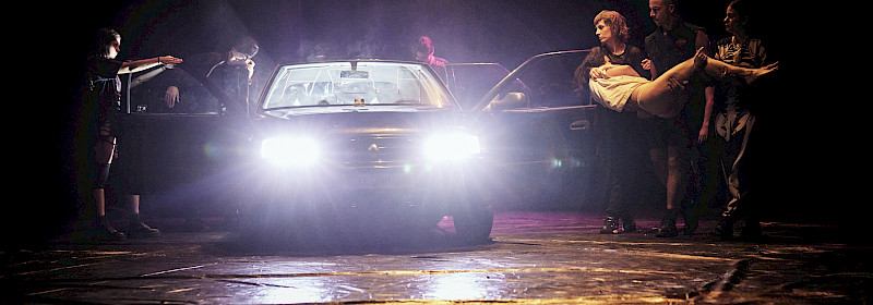 Cadela Força Trilogie - Kapitel I Die Braut und Goodnight Cinderella © Christopphe Raynaud de Lage